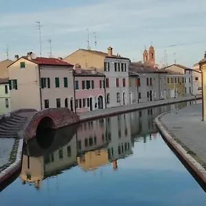https://casa-bellini-comacchio.emilia-romagnahotels.net
