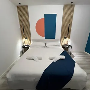 https://la-torretta-piancastagnaio.it-tuscanyhotel.com